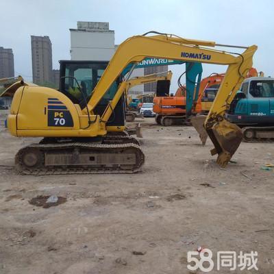 路面機械租賃與室外裝飾裝潢工程 現(xiàn)代建筑的雙重支柱
